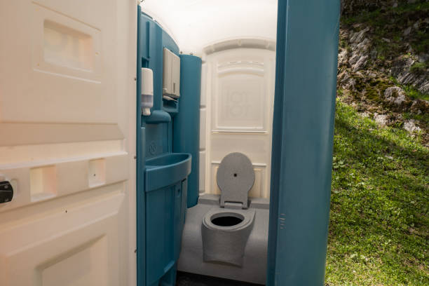 Best Wedding porta potty rental  in Lakeside, VA